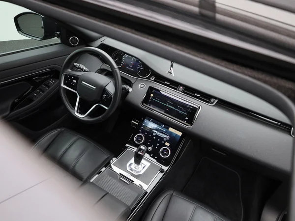 Land Rover Range Rover Evoque (2023) — foto 36 van 54