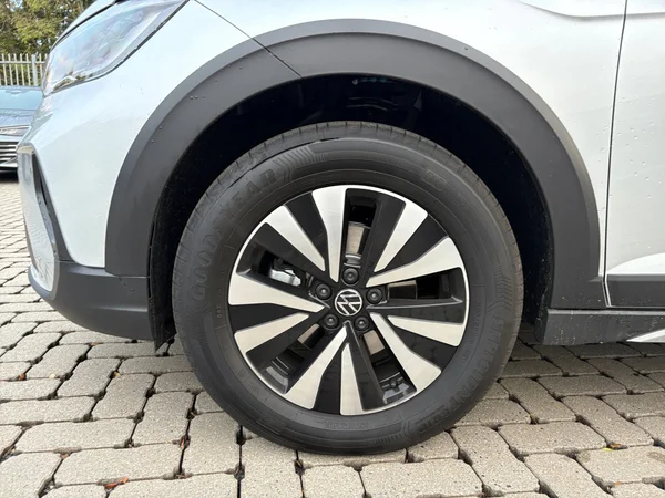 VOLKSWAGEN Taigo (2025) — foto 7 van 24