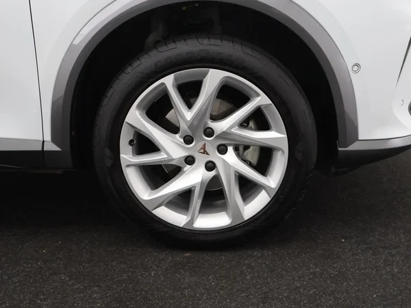 CUPRA Formentor (2024) — foto 28 van 33