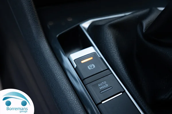 Volkswagen Tiguan (2021) — foto 16 van 39