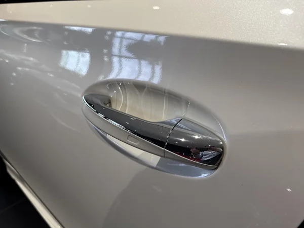 Mercedes-Benz GLE (2022) — foto 6 van 23
