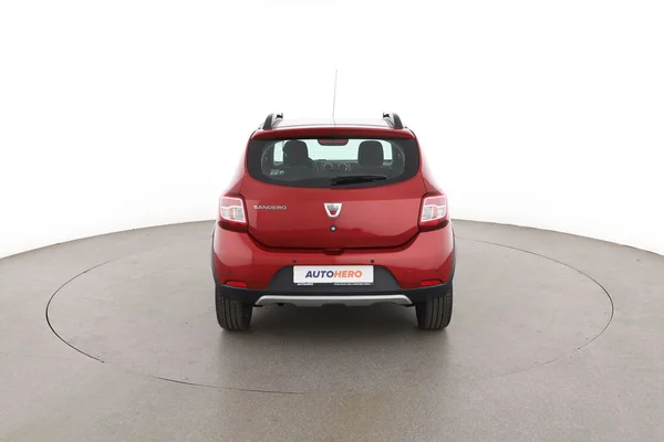 Dacia Sandero (2016) — foto 11 van 16