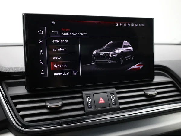 AUDI Q5 PHEV (2023) — foto 16 van 26