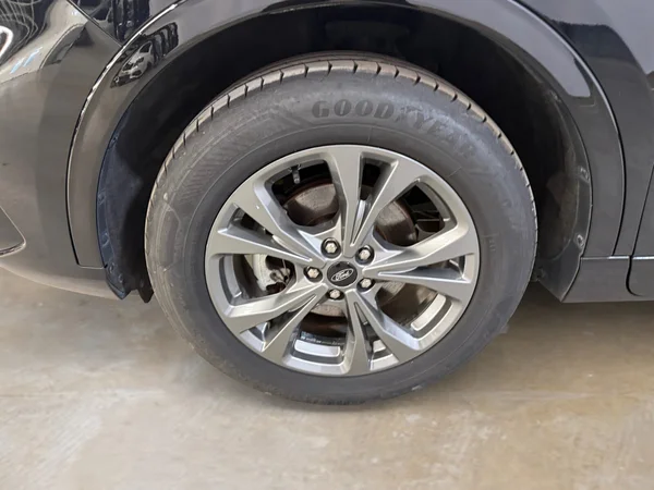 Ford Kuga (2022) — foto 3 van 29