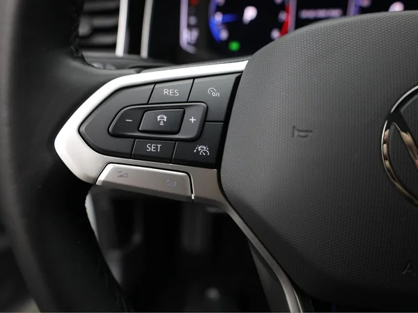 VOLKSWAGEN Taigo (2023) — foto 6 van 20