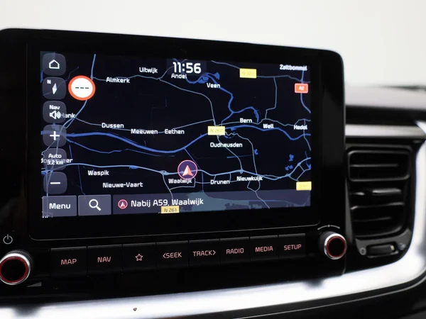 Kia Stonic (2021) — foto 6 van 39
