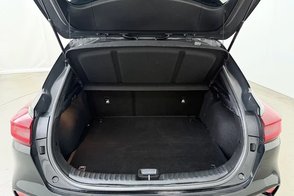 Kia Xceed (2021) — foto 16 van 20