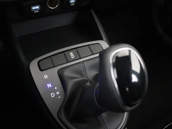 HYUNDAI i10 (2025) — foto 4 van 25