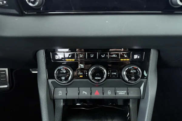 Skoda Karoq (2026) — foto 9 van 19