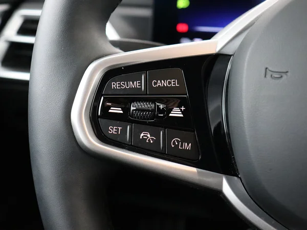 BMW i4 (2024) — foto 9 van 31
