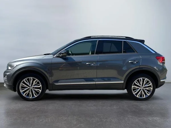 VOLKSWAGEN T-Roc (2018) — foto 33 van 34