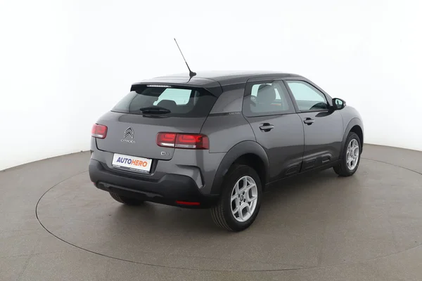Citroen C4 (2019) — foto 12 van 16