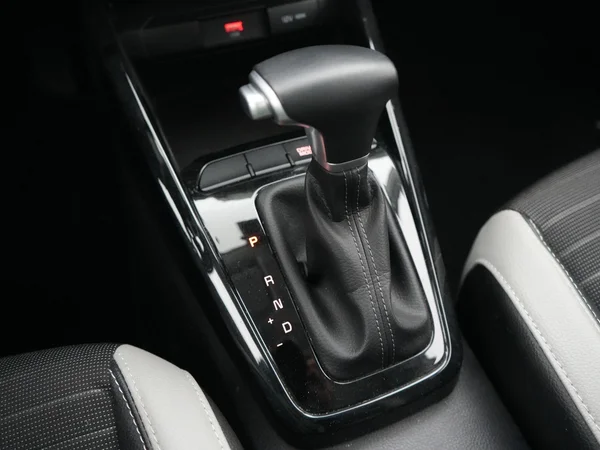 Kia Stonic (2025) — foto 9 van 20