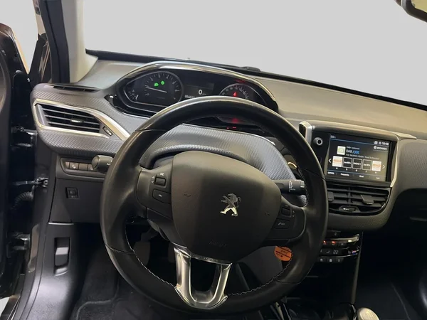 Peugeot 2008 (2019) — foto 2 van 22
