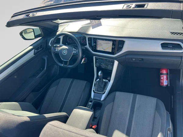 VOLKSWAGEN T-Roc Cabriolet (2022) — foto 15 van 18