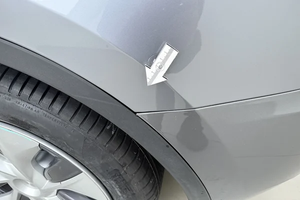 Tesla Model Y (2023) — foto 13 van 23