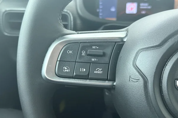 Jeep Avenger (2025) — foto 7 van 17