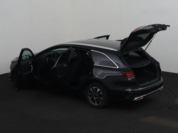 KIA Cee'd (2022) — foto 29 van 30