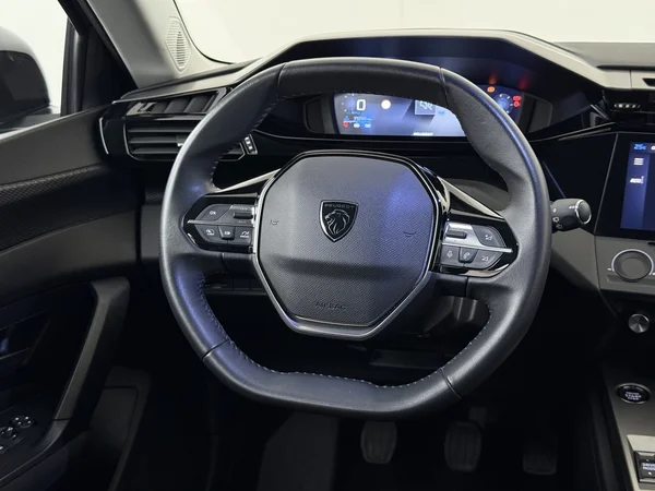 PEUGEOT 308 (2023) — foto 14 van 27