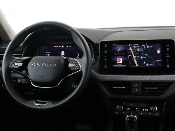 SKODA Kamiq (2025) — foto 17 van 19