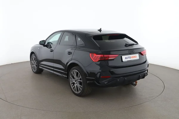 Audi Q3 (2021) — foto 10 van 16
