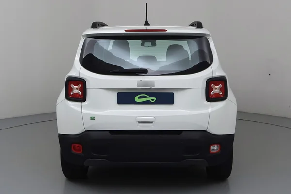 Jeep Renegade (2023) — foto 22 van 27