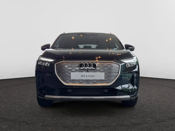 AUDI Q4 e-tron (2025) — foto 13 van 18