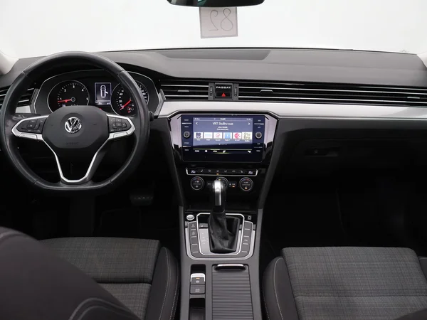 VOLKSWAGEN Passat Variant (2020) — foto 5 van 33