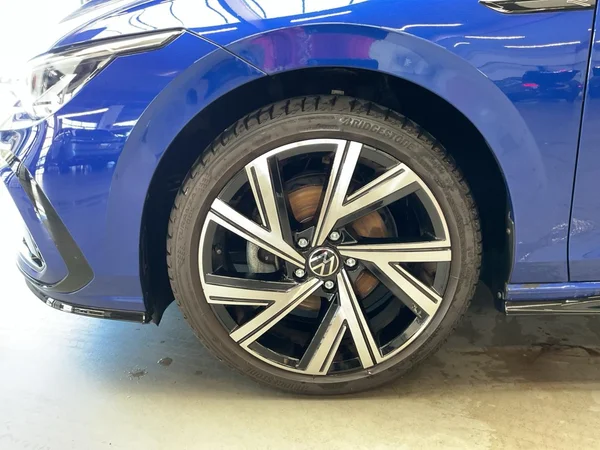 VOLKSWAGEN Golf VIII SW (2024) — foto 15 van 23