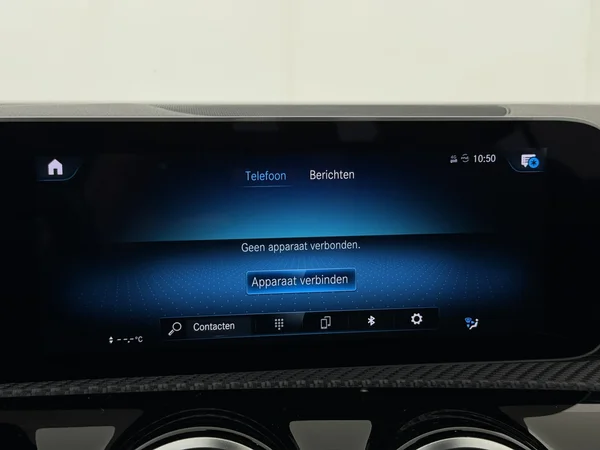 MERCEDES A 180 (2018) — foto 13 van 26