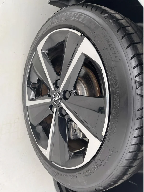 Opel Astra (2024) — foto 36 van 54