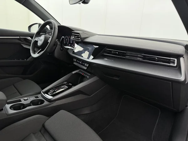 AUDI A3 Sportback (2025) — foto 10 van 18