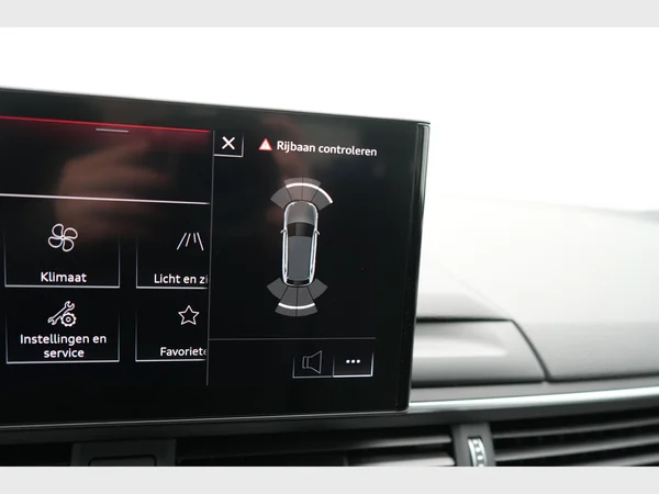 AUDI A4 Avant (2022) — foto 2 van 32