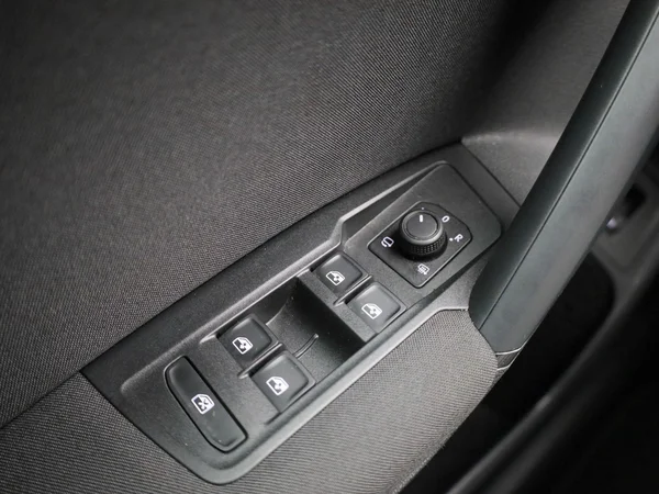 Volkswagen Tiguan (2023) — foto 19 van 43