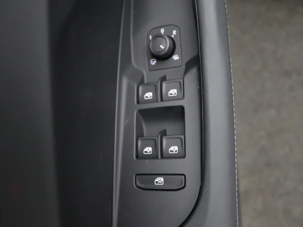 CUPRA Terramar e-Hybrid (PHEV) (2025) — foto 2 van 17