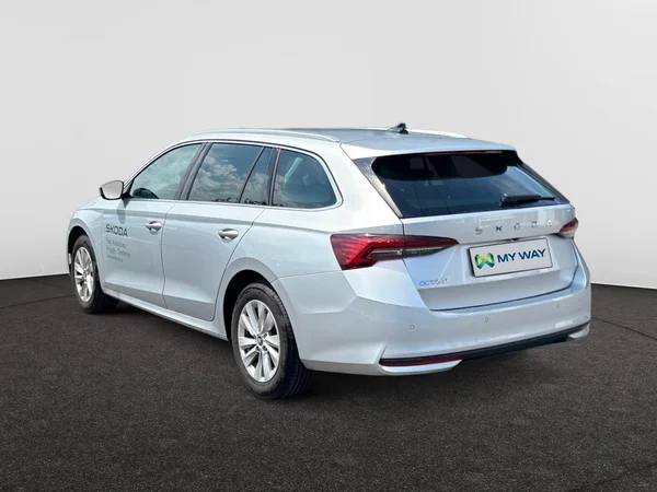 SKODA Octavia Combi (2025) — foto 18 van 24