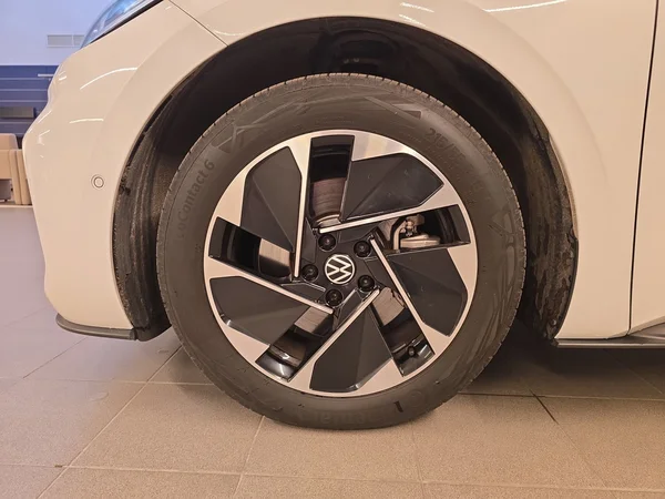 VOLKSWAGEN ID.3 (2024) — foto 3 van 24