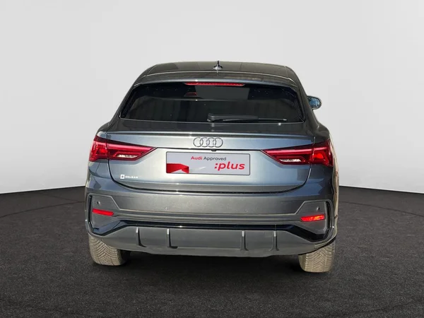 AUDI Q3 Sportback (2023) — foto 15 van 20
