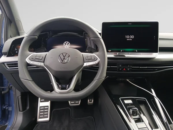 VOLKSWAGEN Golf VIII (2026) — foto 2 van 14