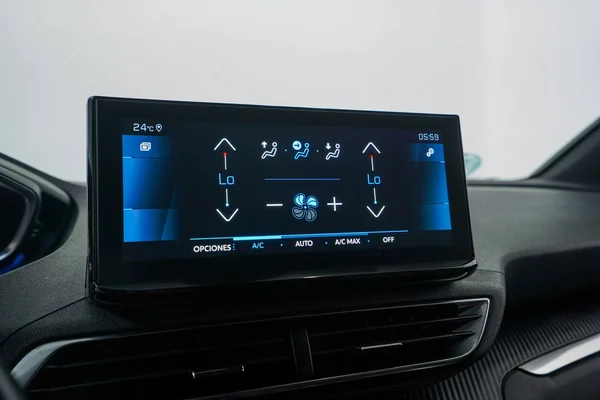 Peugeot 3008 (2024) — foto 19 van 54