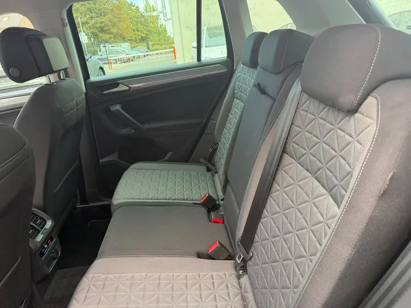 VOLKSWAGEN Tiguan Dsl (2022) — foto 9 van 21