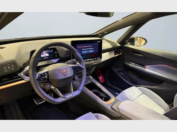 Cupra Born (2025) — foto 29 van 29