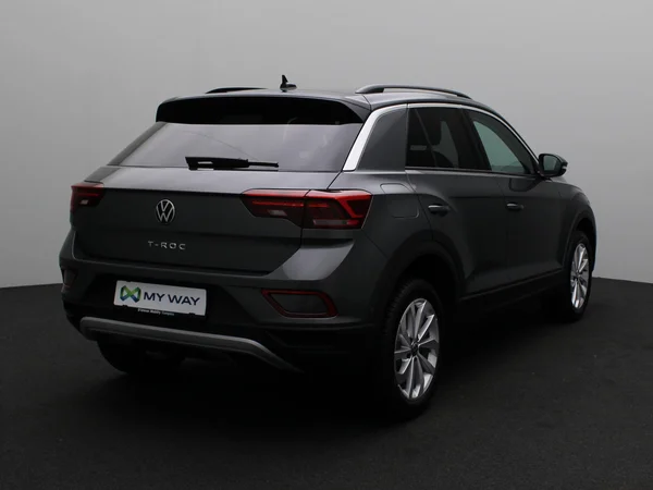 VOLKSWAGEN T-Roc (2024) — foto 19 van 25