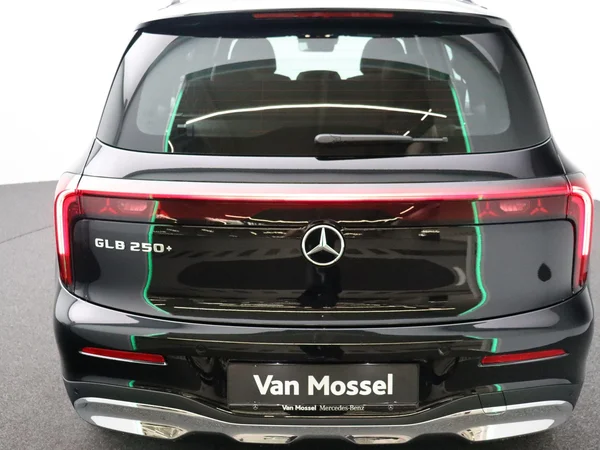 Mercedes-Benz GLB (2026) — foto 21 van 36