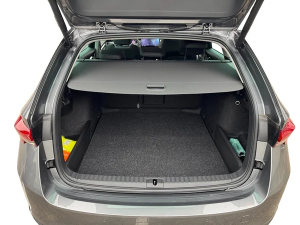 SKODA Octavia Combi (2025) — foto 4 van 21
