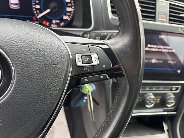 VOLKSWAGEN Golf VII (2017) — foto 10 van 21