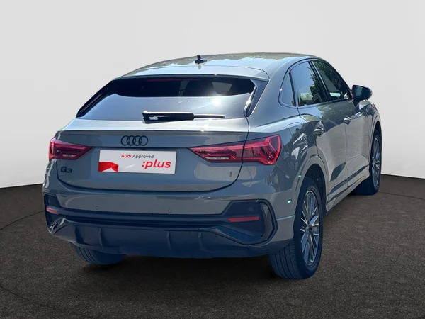 AUDI Q3 Sportback (2023) — foto 13 van 17