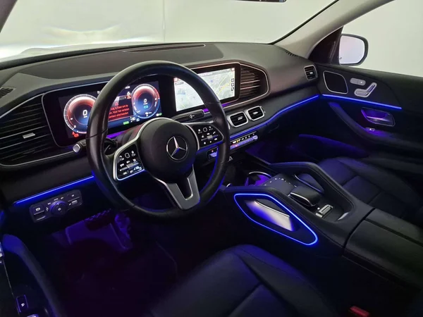 Mercedes-Benz GLE (2023) — foto 18 van 21