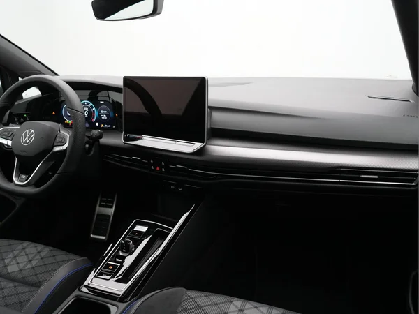 VOLKSWAGEN Golf VIII (2026) — foto 5 van 10