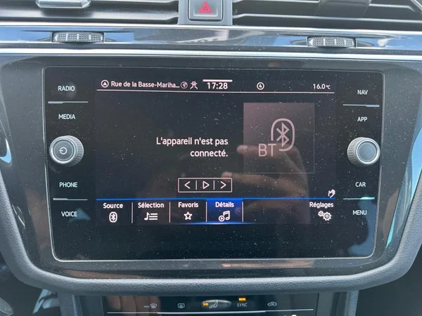 VOLKSWAGEN Tiguan Dsl (2023) — foto 16 van 35